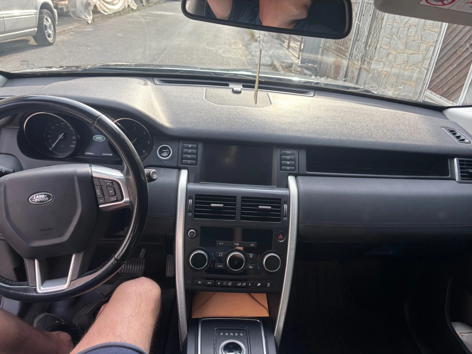 Land Rover Discovery Sport 2.0, снимка 10 - Автомобили и джипове - 55327484