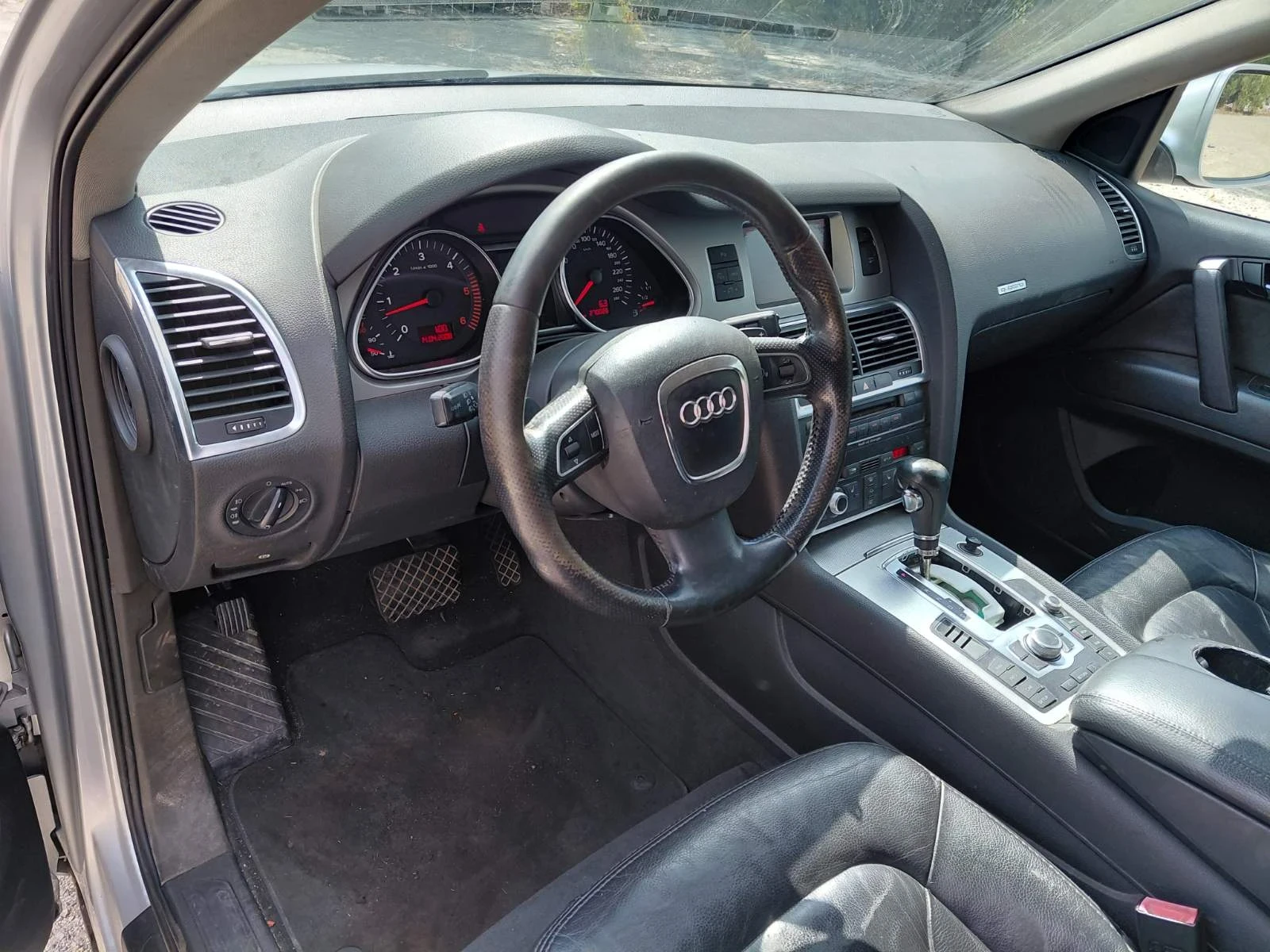 Audi Q7 3.0dizel -239ks-2008god, снимка 7 - Автомобили и джипове - 55873645