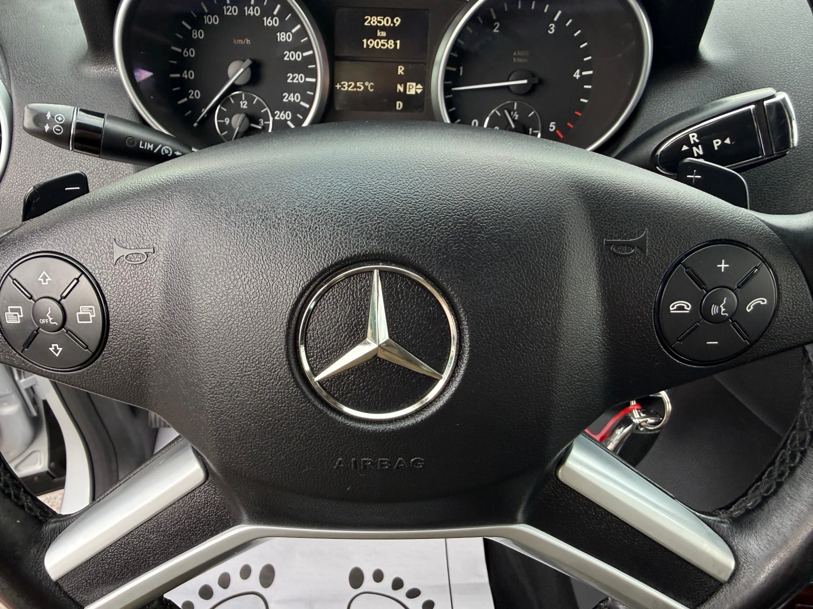 Mercedes-Benz ML 300 FACE LIFT-190.000km-НАПЪЛНО РЕАЛНИ И ДОКАЗУЕМИ, снимка 12 - Автомобили и джипове - 55911338