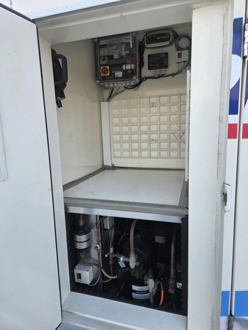 Iveco Daily 35-130, СЛАДОЛЕДАДЖИКА, -40, снимка 13 - Бусове и автобуси - 53403872