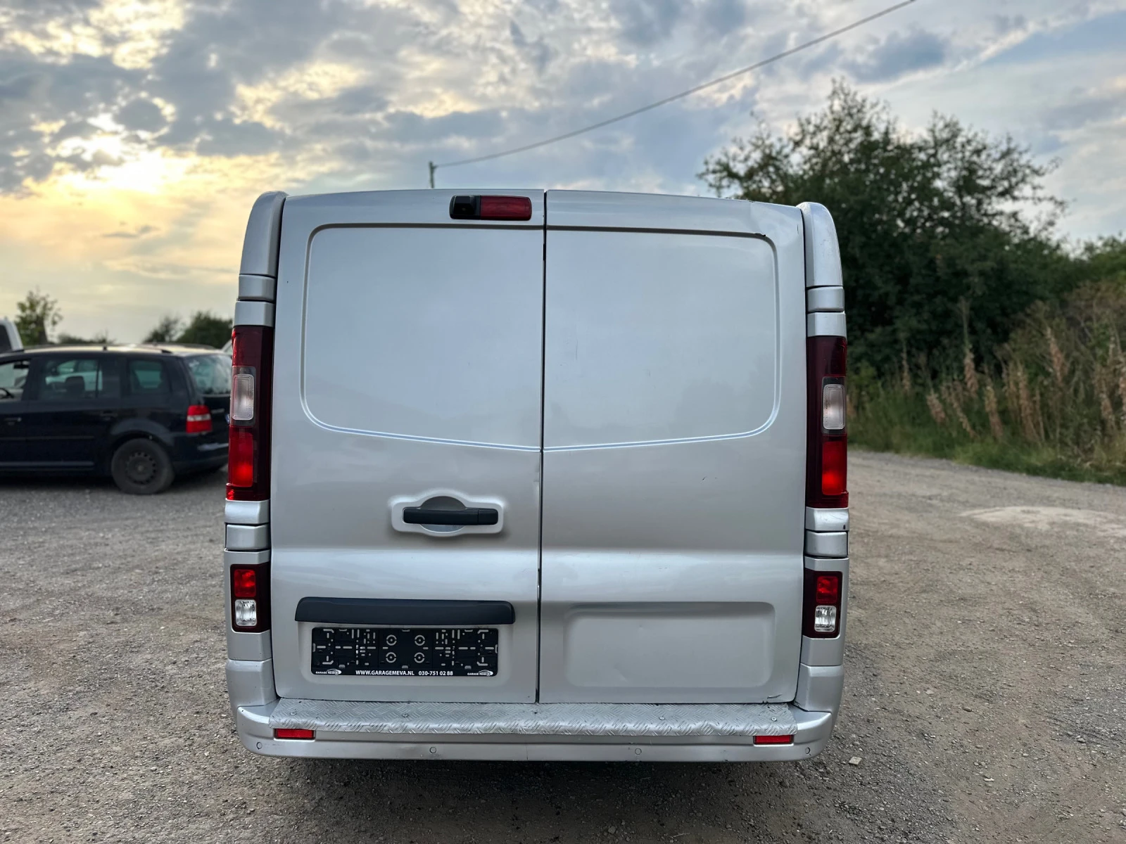 Opel Vivaro Long - изображение 5