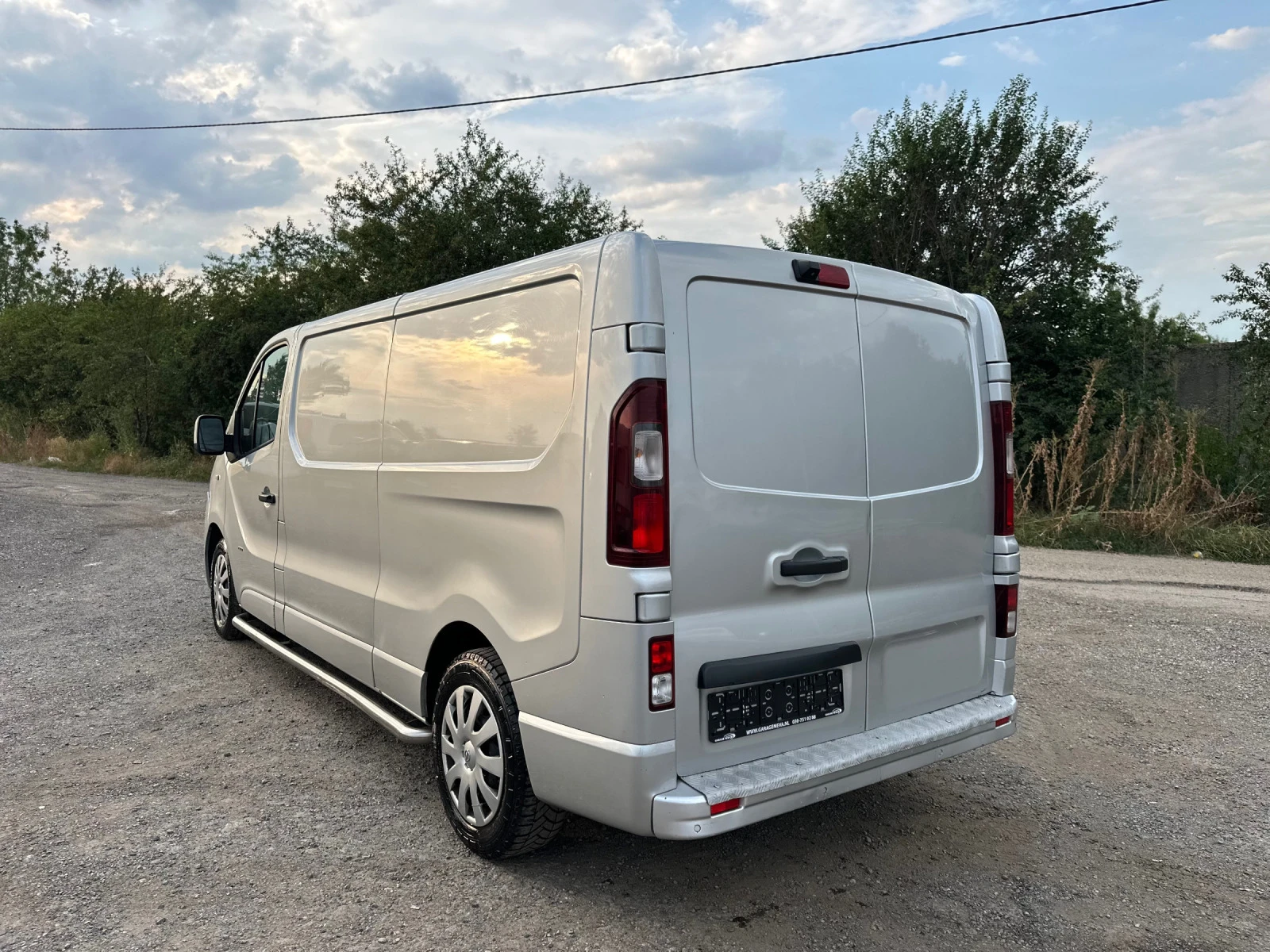 Opel Vivaro Long - изображение 6