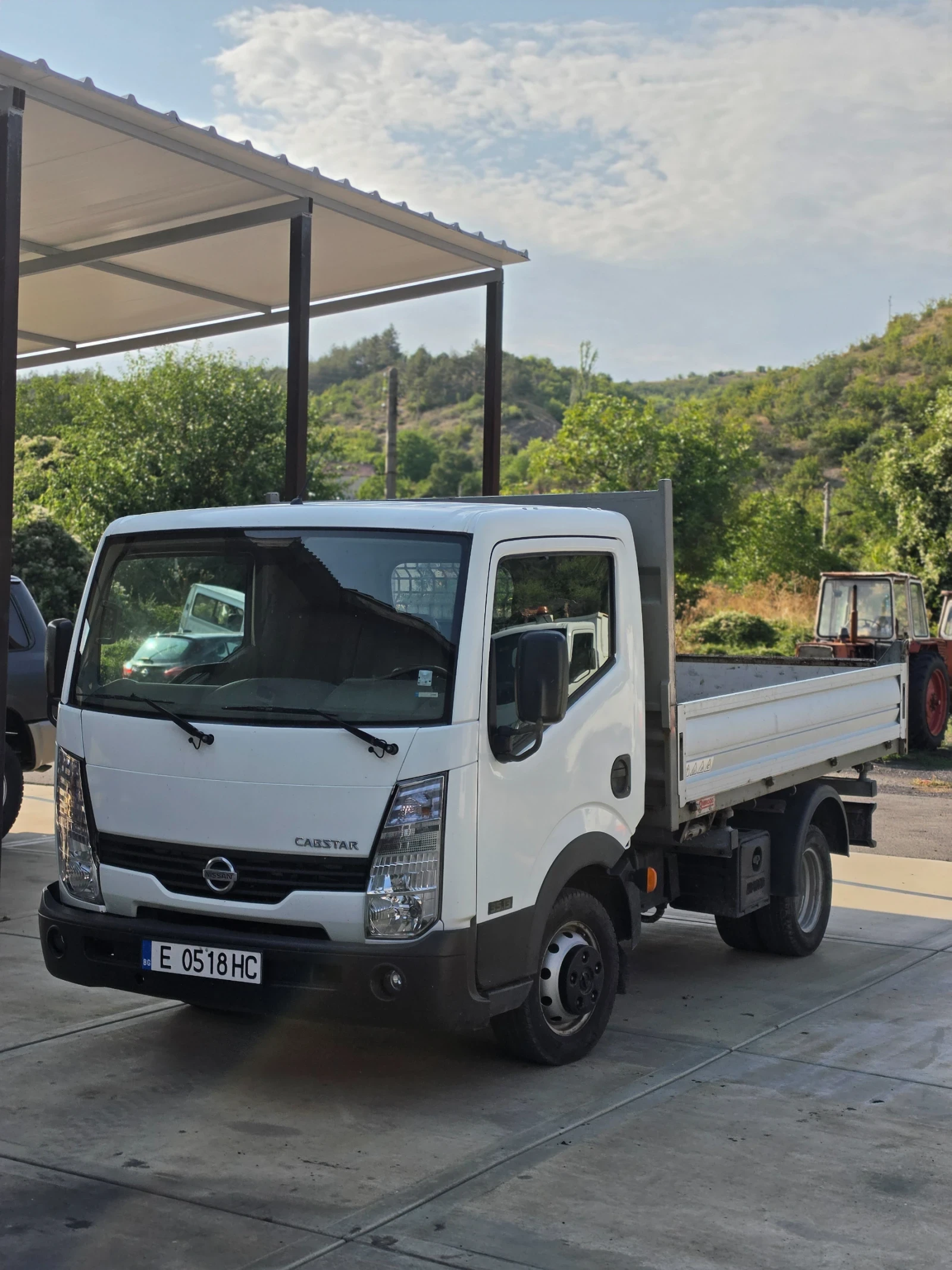Nissan Kabstar 2, 5, снимка 2 - Камиони - 55434763