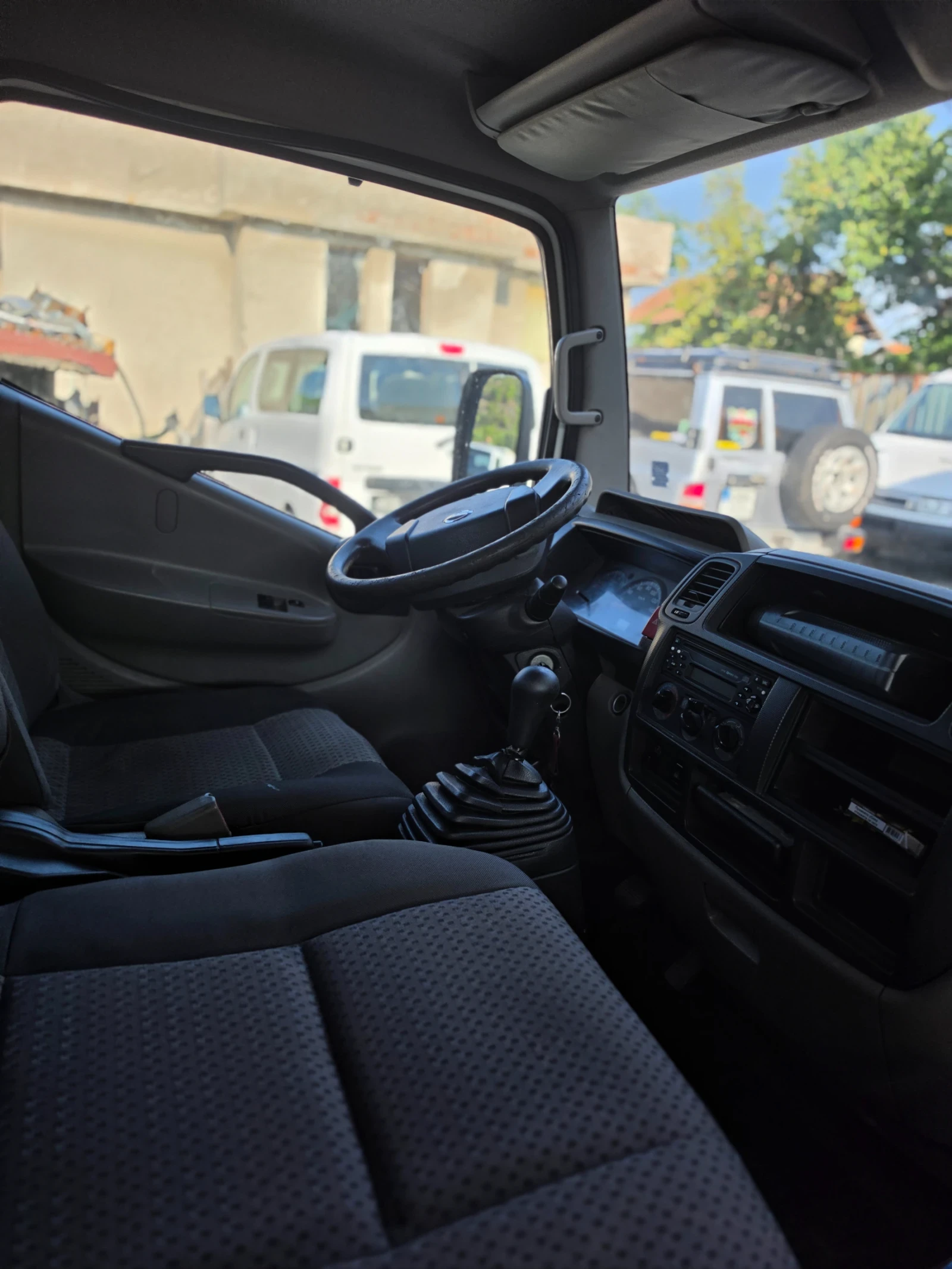Nissan Kabstar 2, 5, снимка 14 - Камиони - 55434763