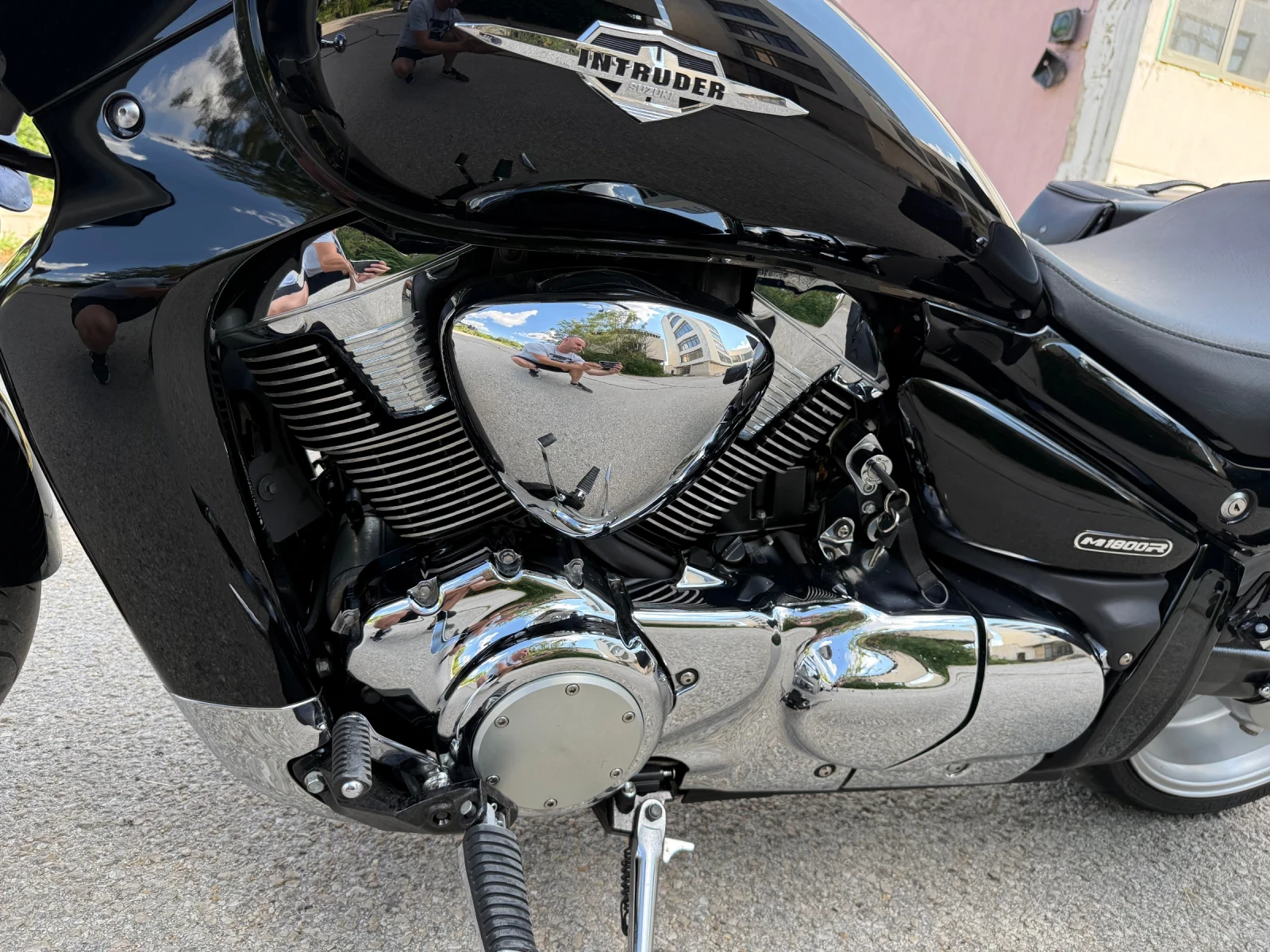 Suzuki Intruder M1800R SWISS, снимка 12 - Мотоциклети и мототехника - 55053195