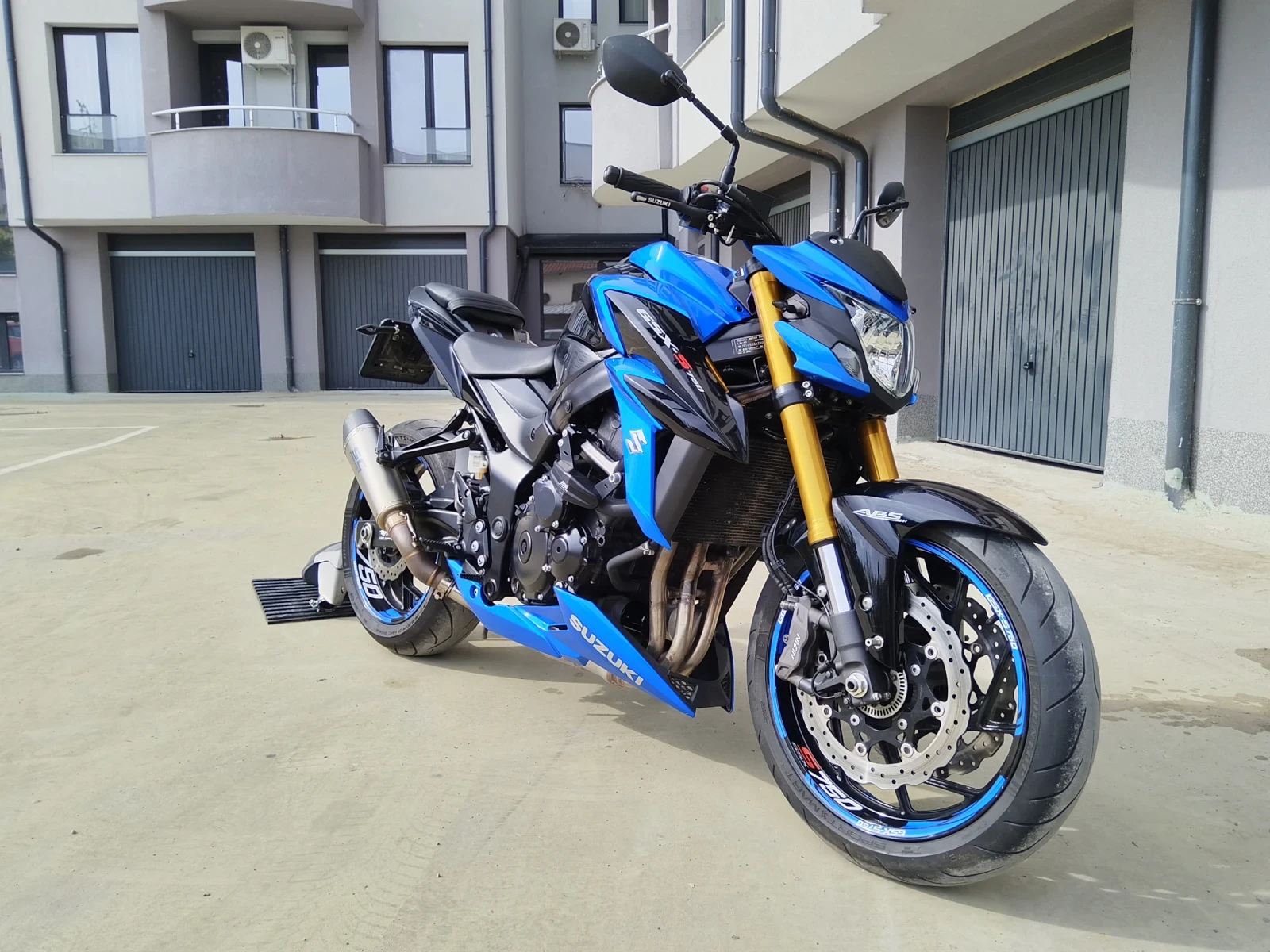 Suzuki Gsx