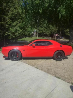 Dodge Challenger SRT 392 | CARFAX | БЕЗ ПЪРВОНАЧАЛНА ВНОСКА, снимка 2