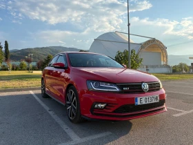 VW Jetta 2.0 TSI GLI 211-кс DSG6 FULL 100х.км, снимка 2