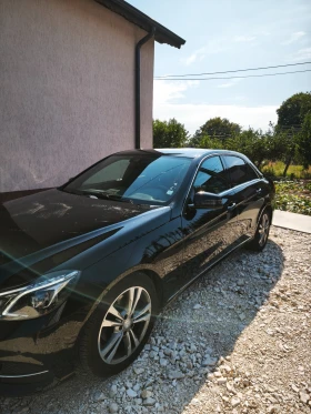 Mercedes-Benz E 220, снимка 3