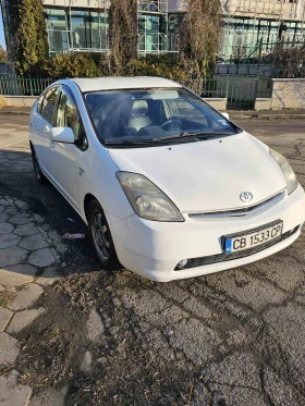 Toyota Prius 1.5 VVT-i Hybrid e-CVT, снимка 2