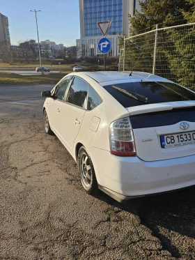 Toyota Prius 1.5 VVT-i Hybrid e-CVT, снимка 5