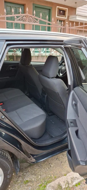 Toyota Auris 1.4, снимка 8