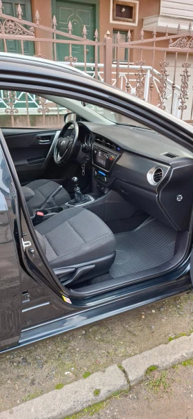 Toyota Auris 1.4, снимка 10