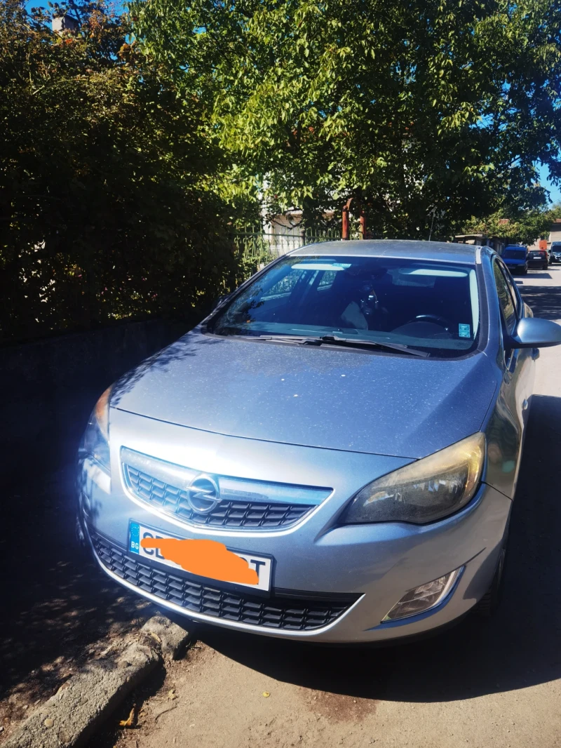 Opel Astra, снимка 1 - Автомобили и джипове - 47367712