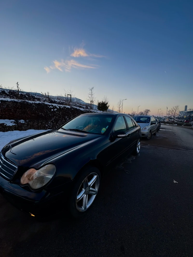 Mercedes-Benz C 270, снимка 9 - Автомобили и джипове - 48536219