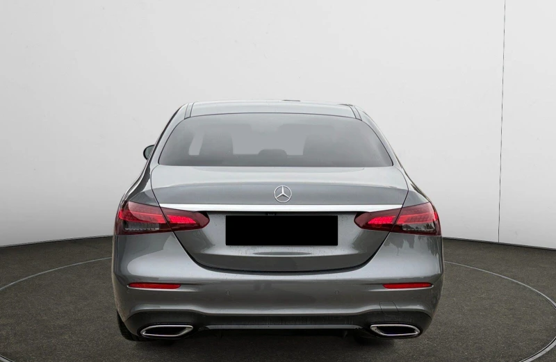 Mercedes-Benz E 400 d 4Matic = AMG Line= Night Package Гаранция, снимка 2 - Автомобили и джипове - 49211953