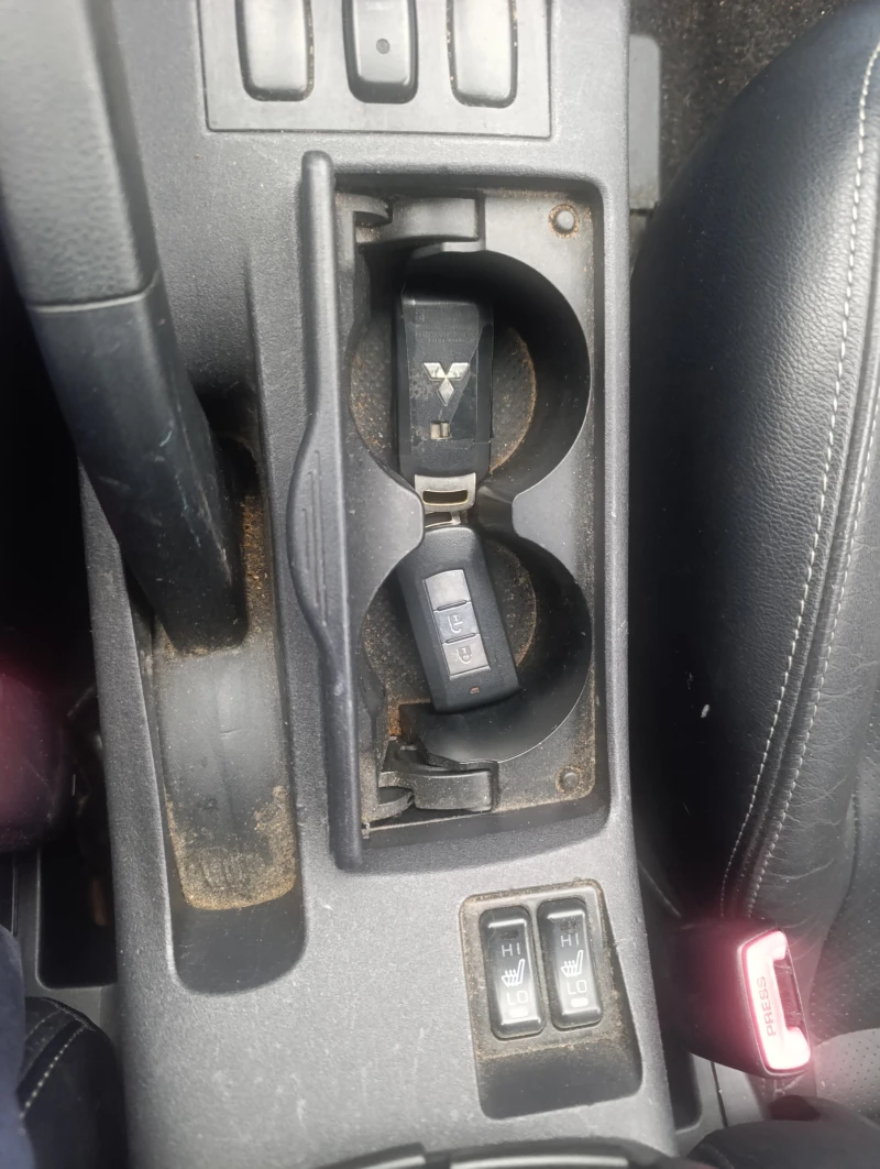 Mitsubishi Lancer 1.8 автомат , кожа ксенон , снимка 16 - Автомобили и джипове - 49731825