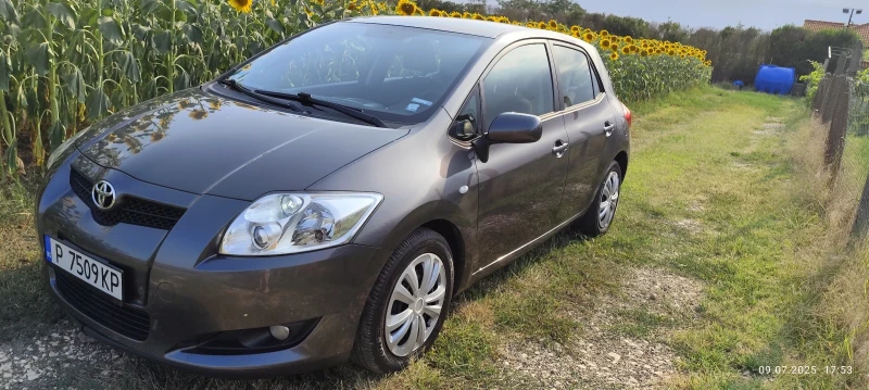 Toyota Auris 2.0 D-4D, 126 k.s, снимка 2 - Автомобили и джипове - 52475035