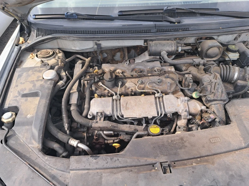 Toyota Avensis 2.0 D, снимка 5 - Автомобили и джипове - 52884801