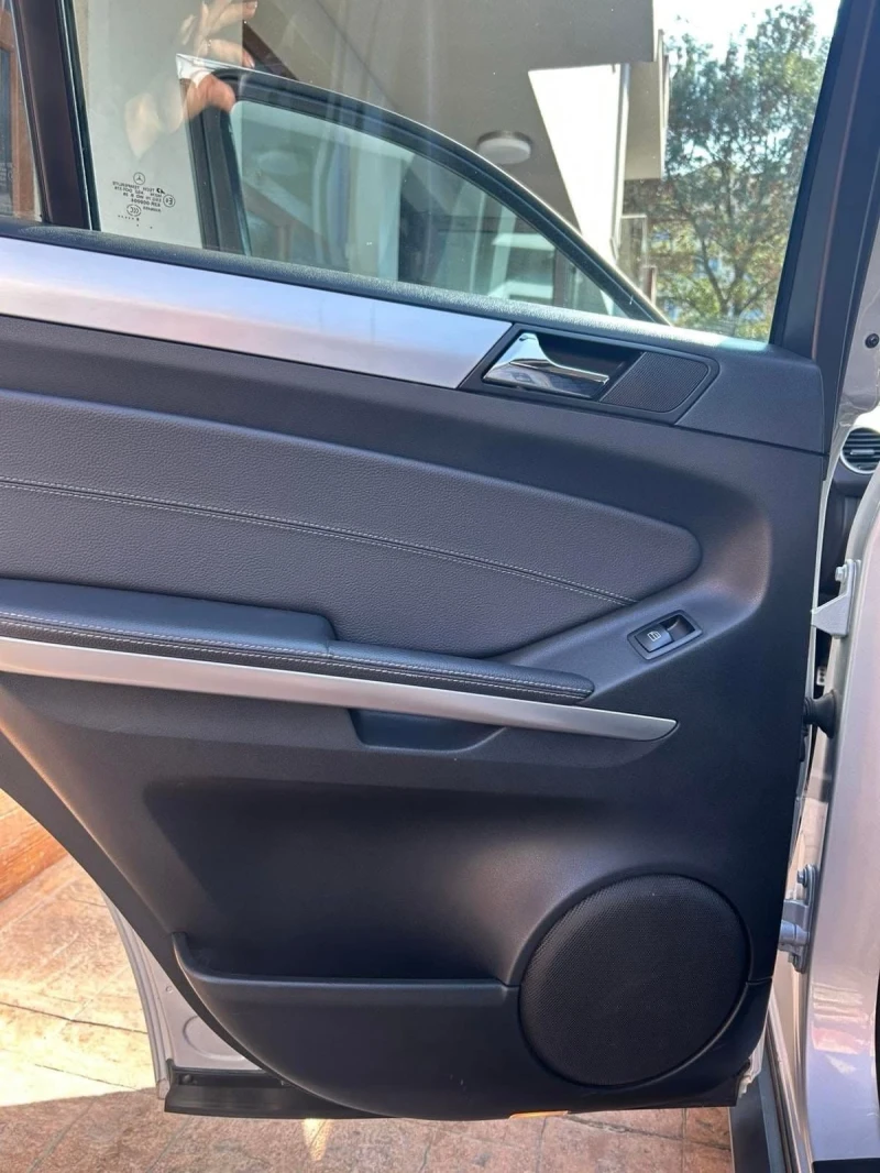 Mercedes-Benz 320 320 CDI 4MATIC, снимка 7 - Автомобили и джипове - 52191102