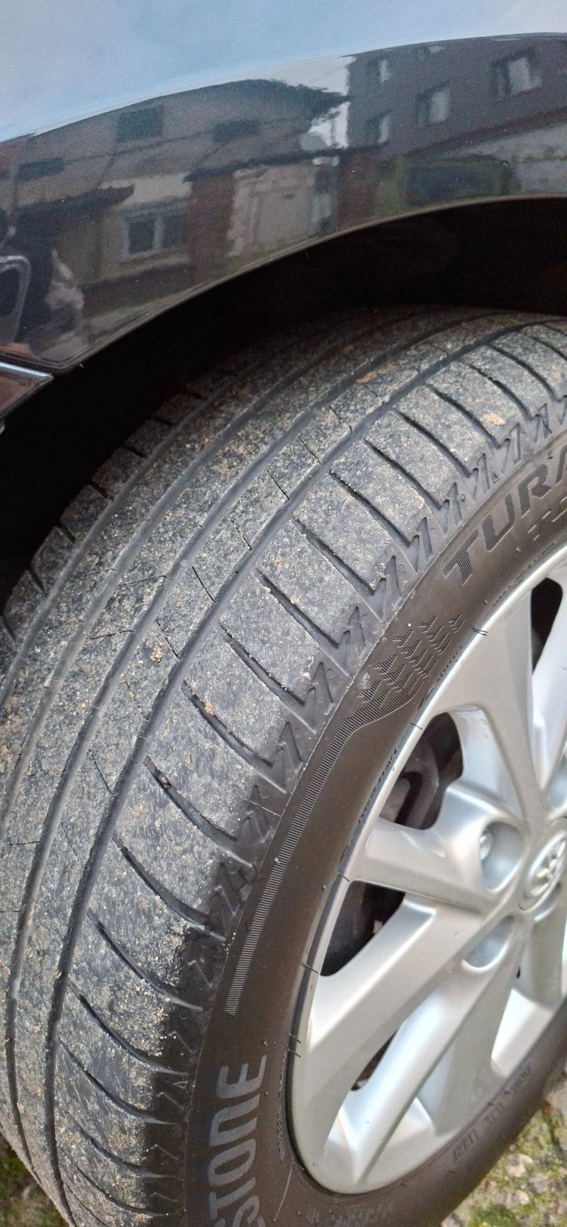 Toyota Auris 1.4, снимка 13 - Автомобили и джипове - 52336144