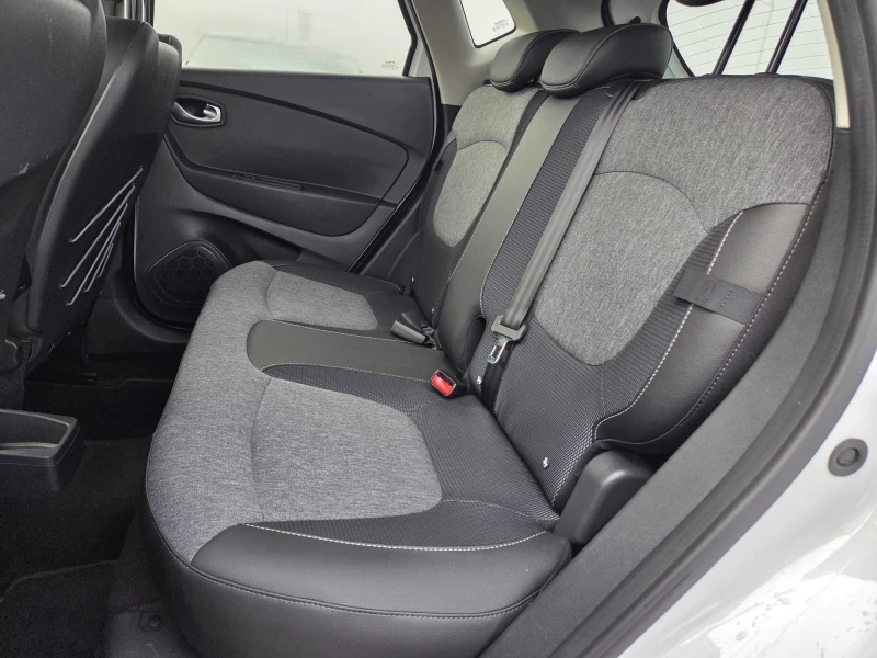 Renault Captur 1.5 dci Сервизна книжка FULL LED FACELIFT, снимка 10 - Автомобили и джипове - 52857490