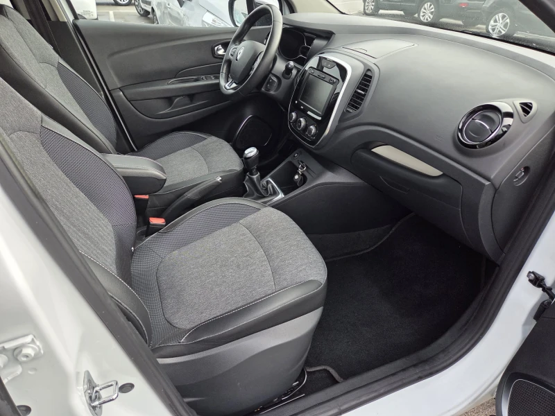 Renault Captur 1.5 dci Сервизна книжка FULL LED FACELIFT, снимка 9 - Автомобили и джипове - 52857490