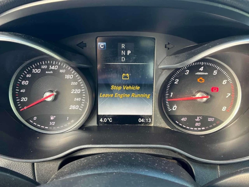 Mercedes-Benz C 300 * CARFAX * 2 КЛЮЧА* ПОДГРЕВ* KEYLESS* PANO, снимка 8 - Автомобили и джипове - 53516492