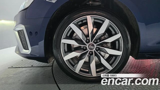 Audi A4, снимка 5 - Автомобили и джипове - 56080870