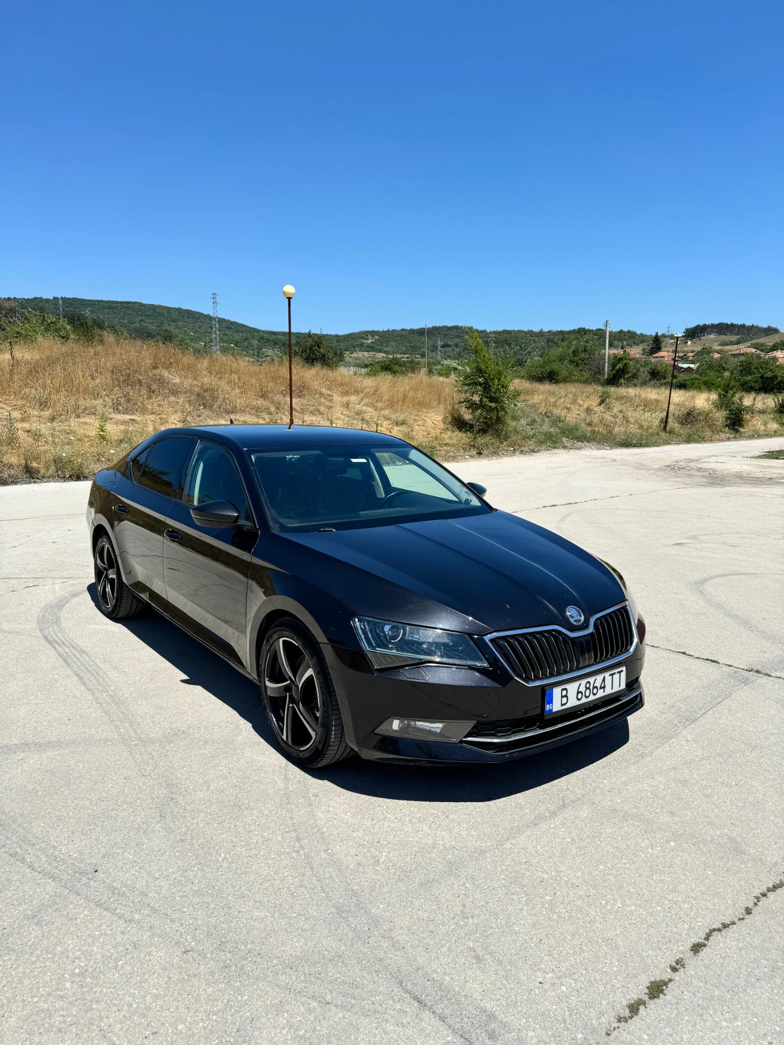 Skoda Superb 2.0TDI - изображение 2