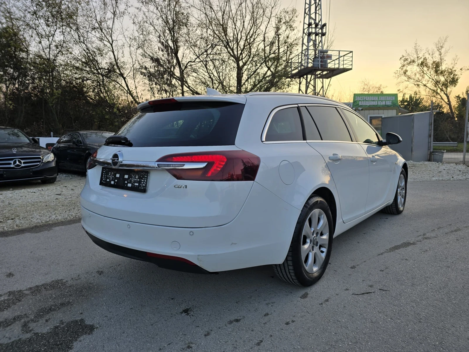 Opel Insignia 1.6CDTI 136k.c. Автоматик Дигитал - изображение 7