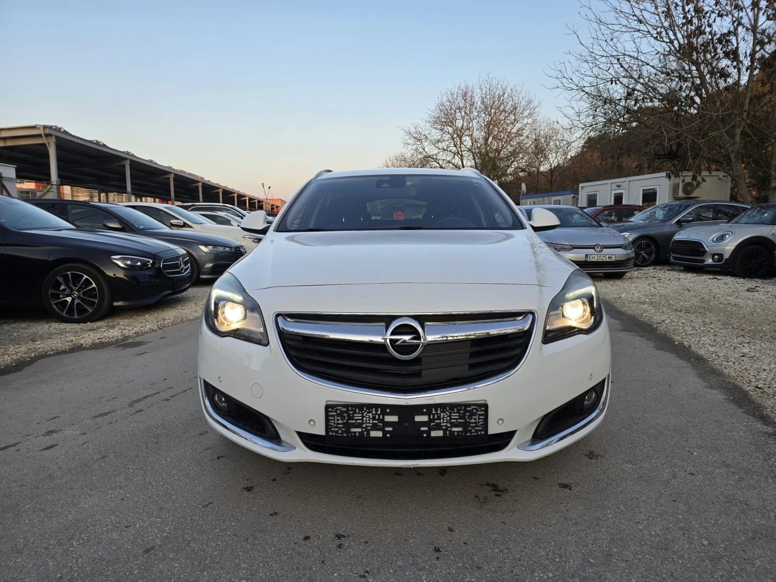 Opel Insignia 1.6CDTI 136k.c. Автоматик Дигитал - изображение 3