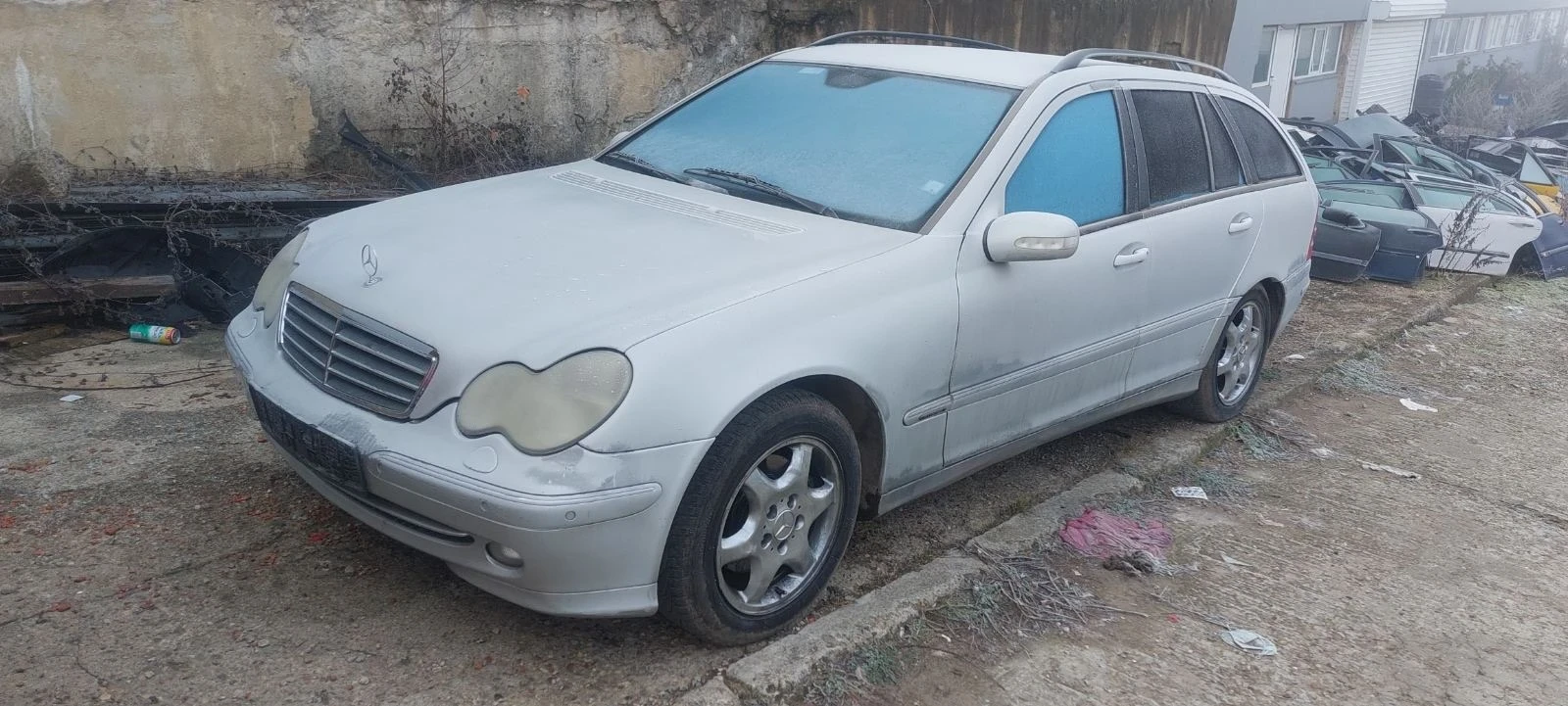 Mercedes-Benz C 270 2.7 cdi 170 avangard razpolagame s 10 XENON  | Mobile.bg — изображение 1