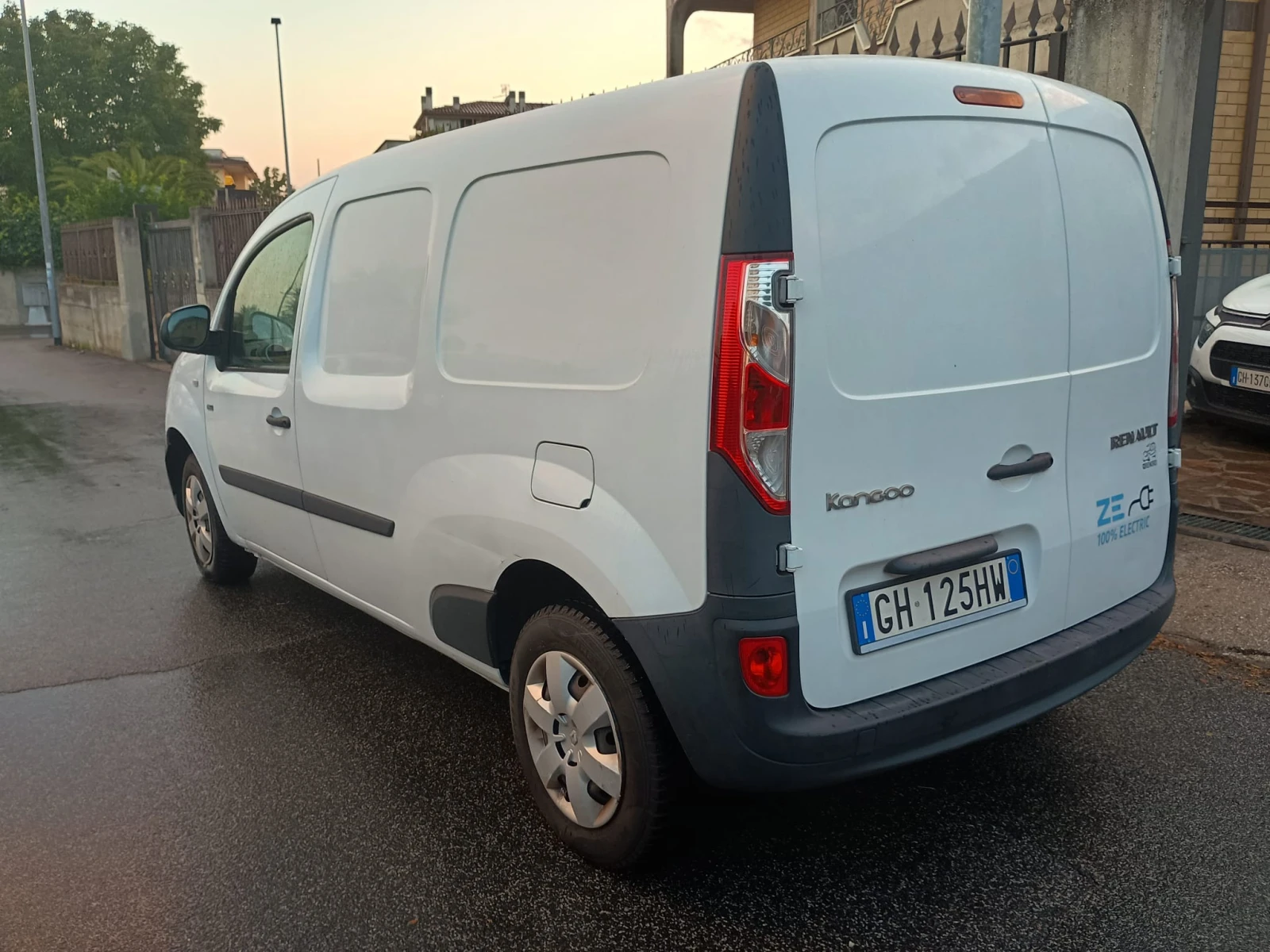 Renault Kangoo ELEKTRIK EDITION 33kw - изображение 3
