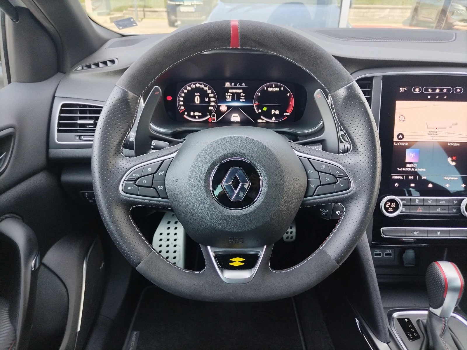 Renault Megane R.S. Ultime 1.8TCe 300к.с. A/T - изображение 9