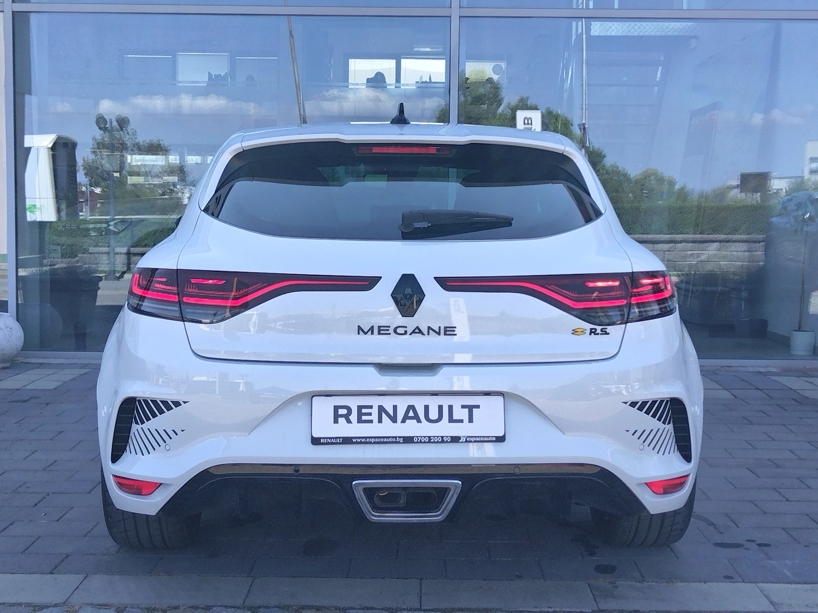 Renault Megane R.S. Ultime 1.8TCe 300к.с. A/T - изображение 5