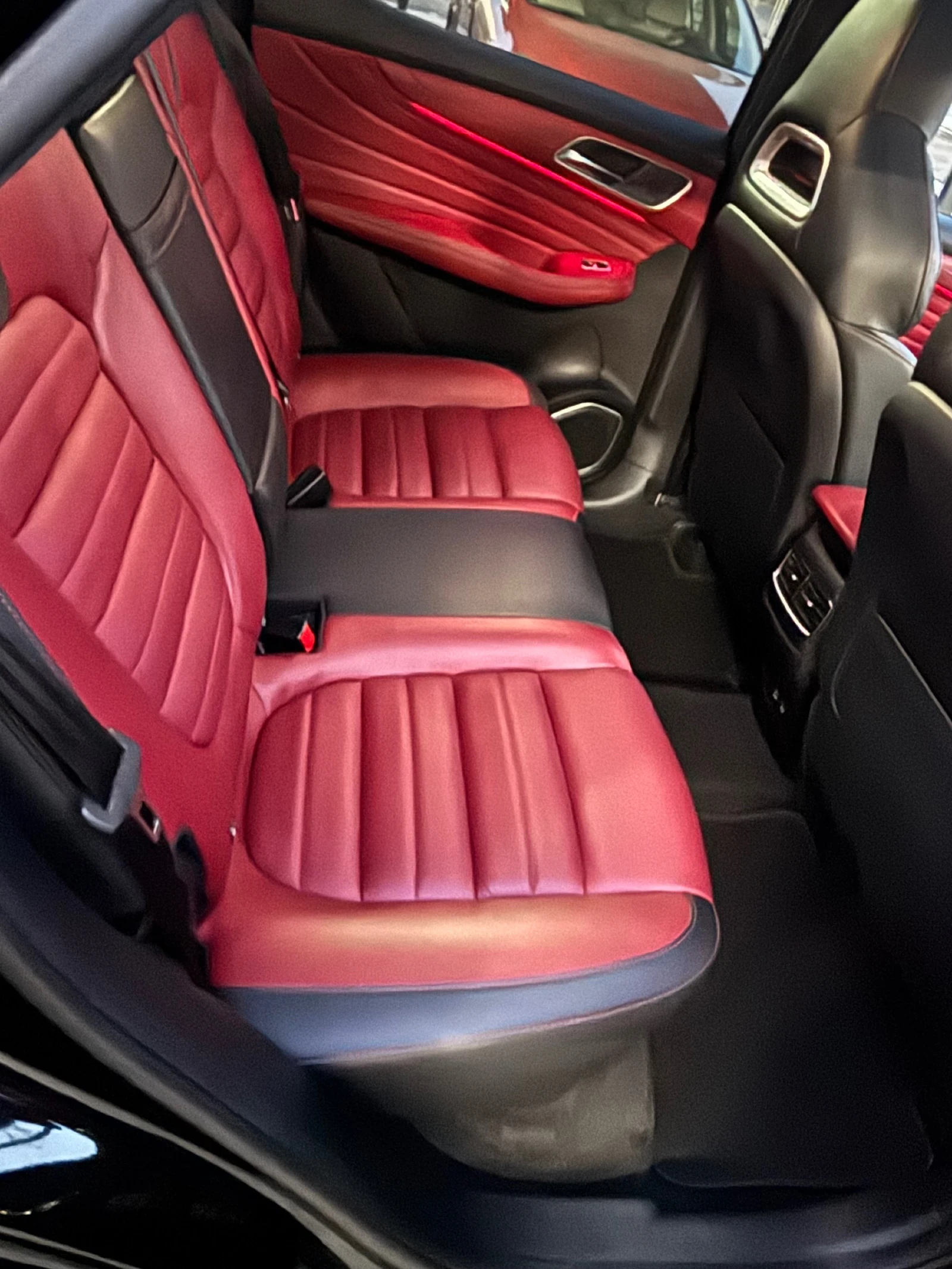Mg EHS 1.5 PHEV 258ks - изображение 7