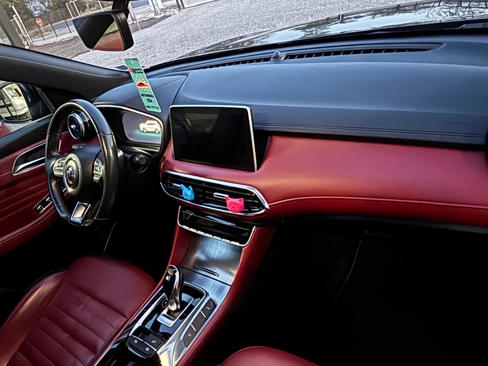 Mg EHS 1.5 PHEV 258ks - изображение 10