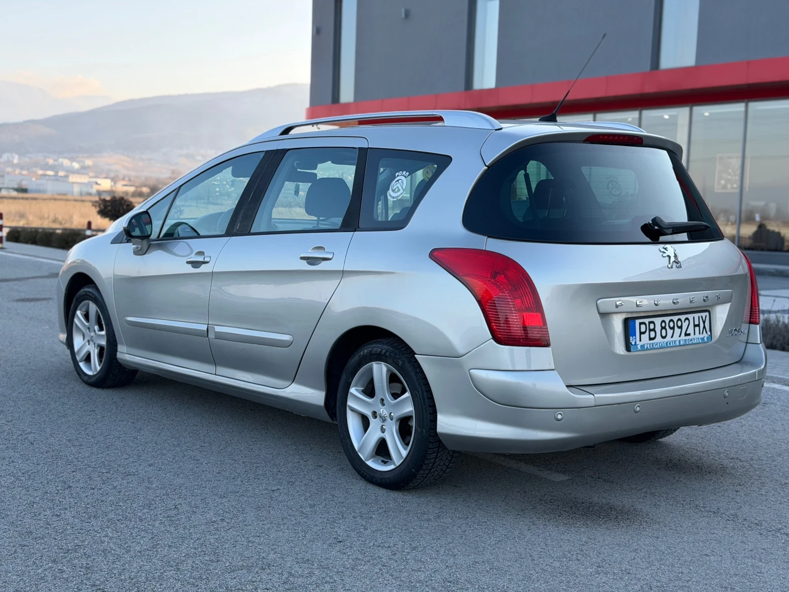 Peugeot 308 ГАЗ / ОБСЛУЖЕНА  - изображение 8