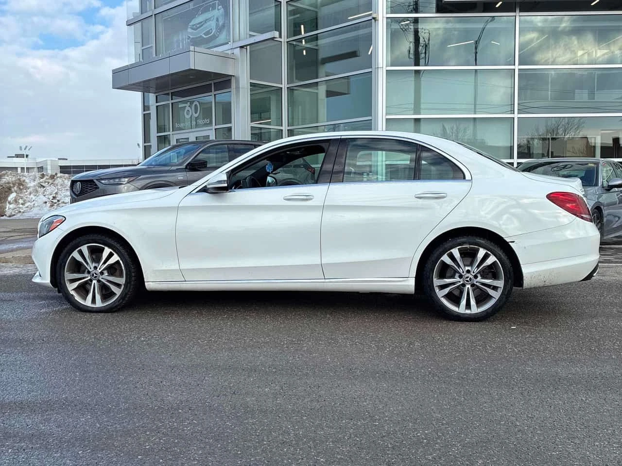 Mercedes-Benz C 300 * CARFAX * 2 �����* �������* KEYLESS* PANO | Mobile.bg � ����������� 2