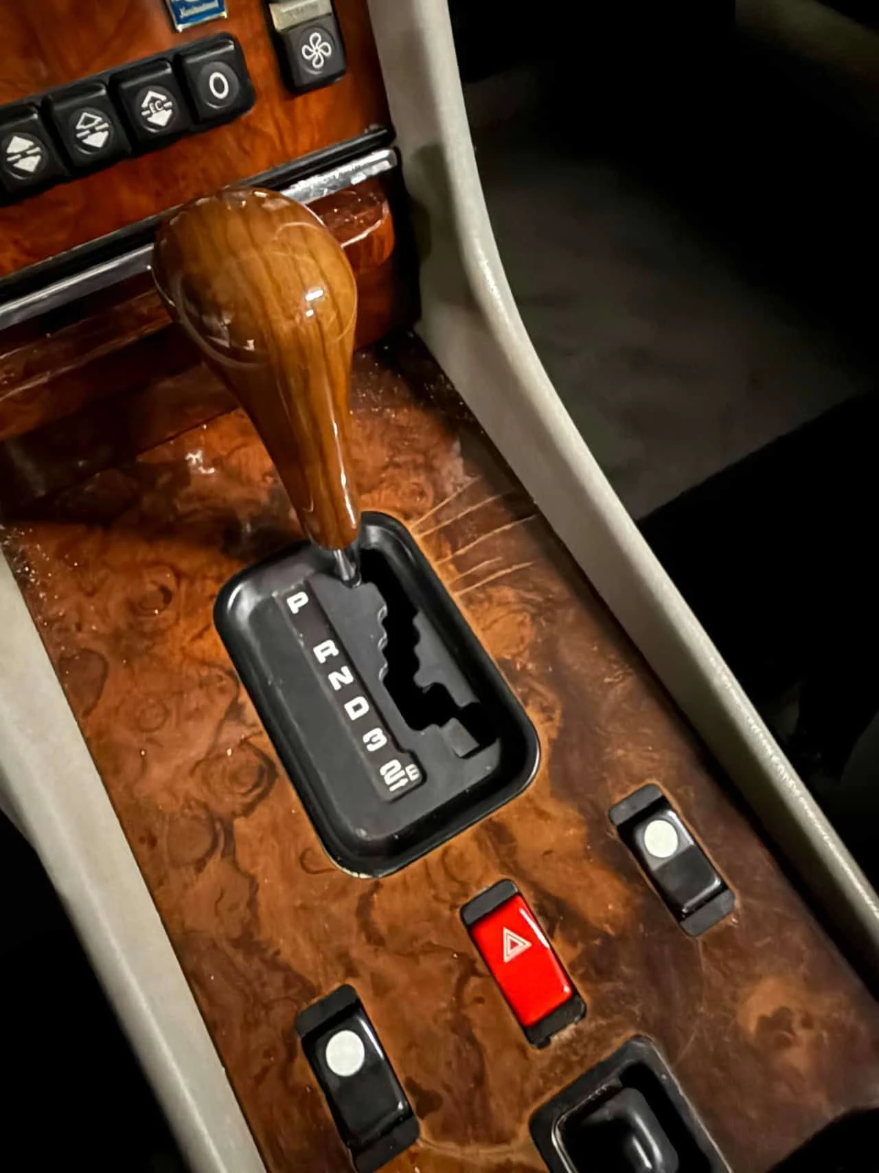 Mercedes-Benz SL * 560SL * CARFAX * ���� �� �� | Mobile.bg � ����������� 13