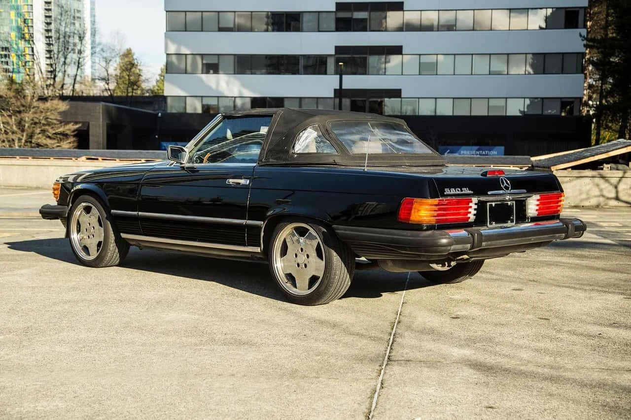 Mercedes-Benz SL * 560SL * CARFAX * ЦЕНА ДО БГ - изображение 10