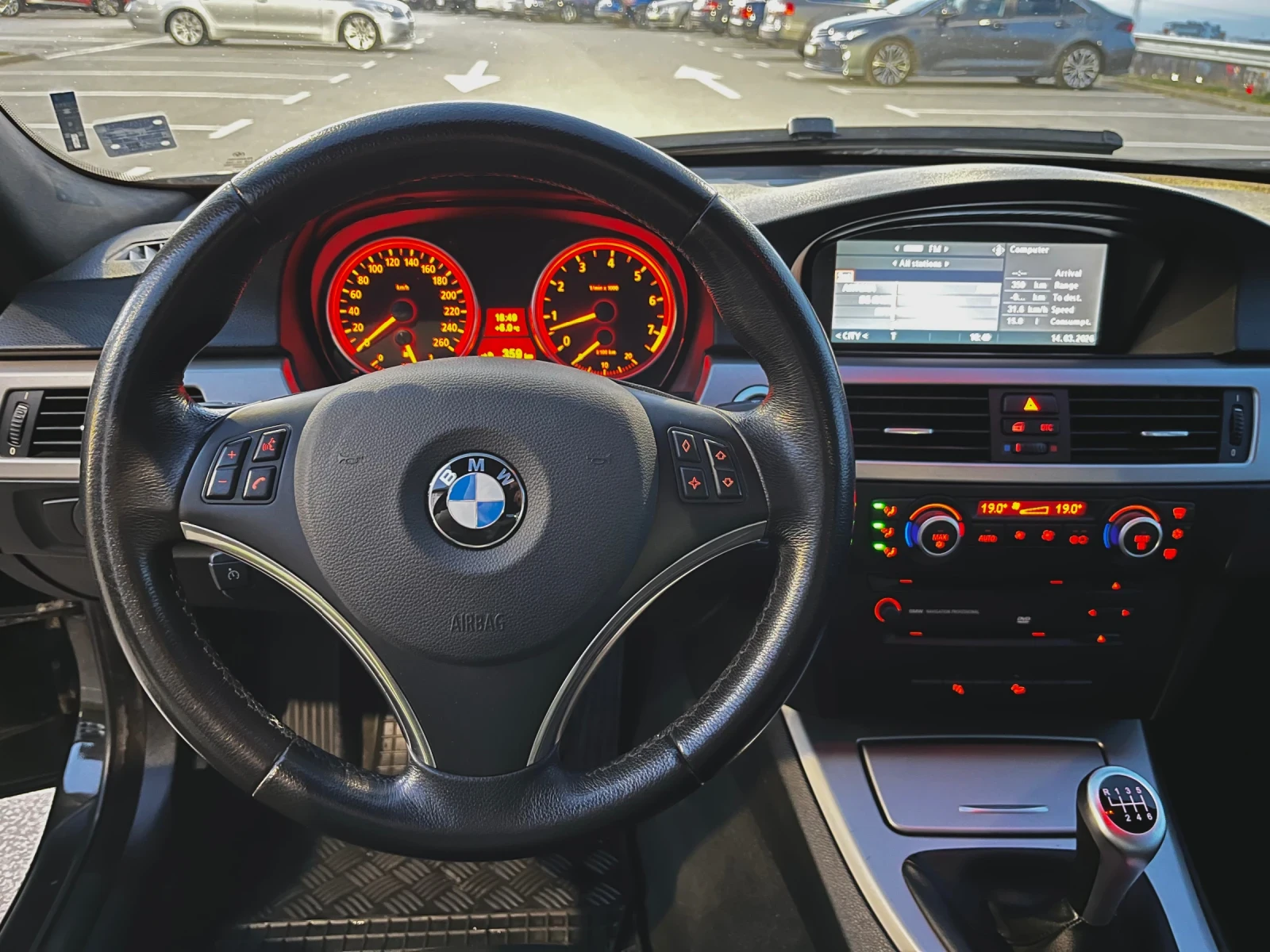 BMW 325 xDrive, снимка 13 - Автомобили и джипове - 53871657