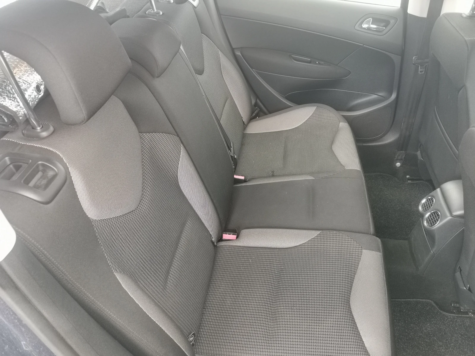 Peugeot 308, снимка 15 - Автомобили и джипове - 54033642