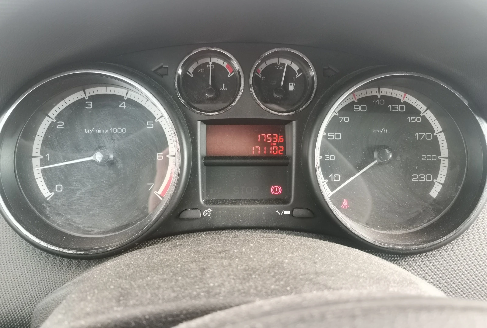 Peugeot 308, снимка 16 - Автомобили и джипове - 54033642