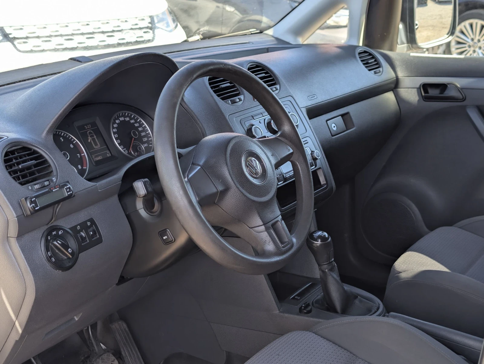 VW Caddy 2.0i* фаб.Метан, снимка 9 - Автомобили и джипове - 54130802