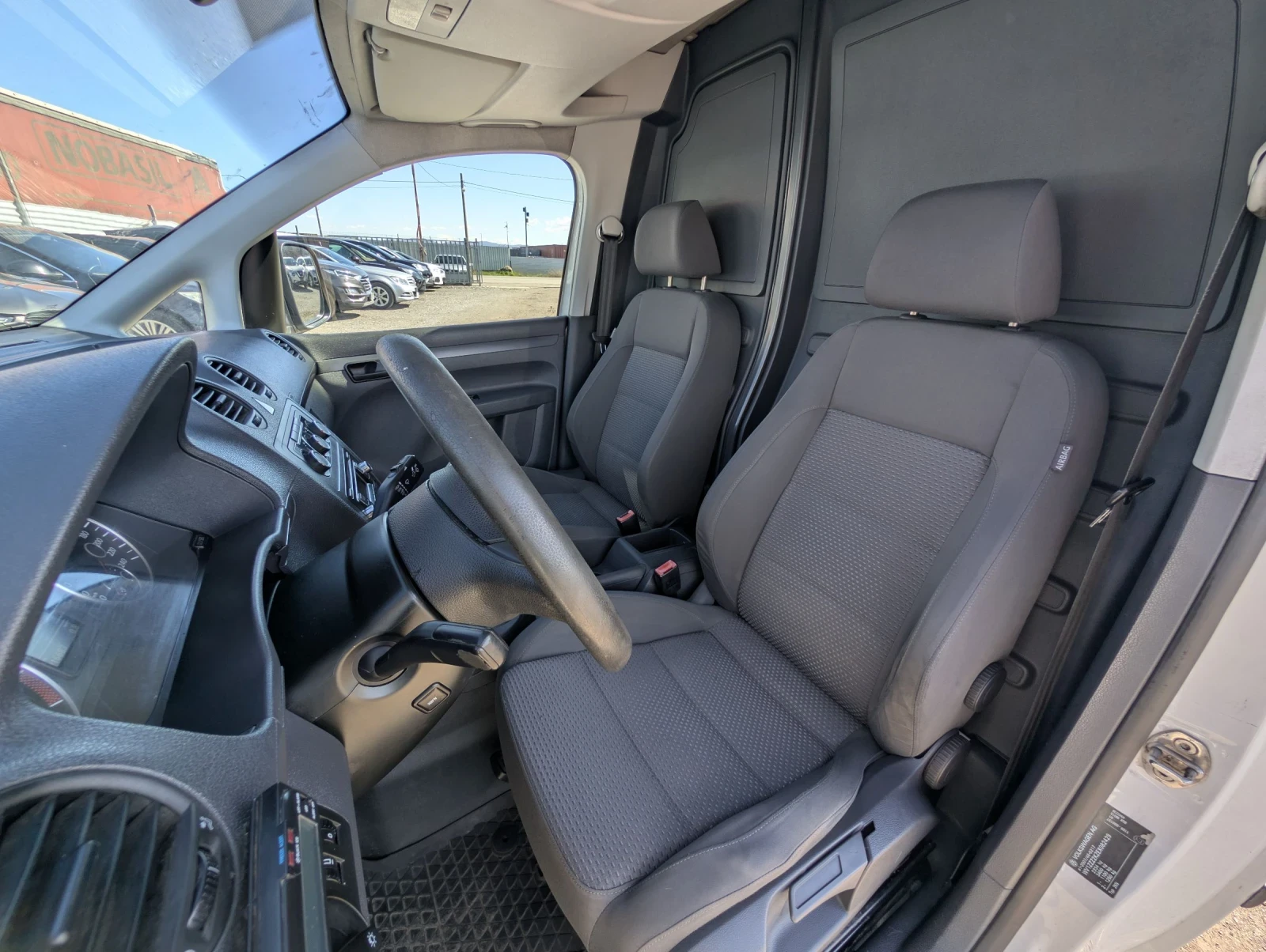 VW Caddy 2.0i* фаб.Метан, снимка 12 - Автомобили и джипове - 54130802