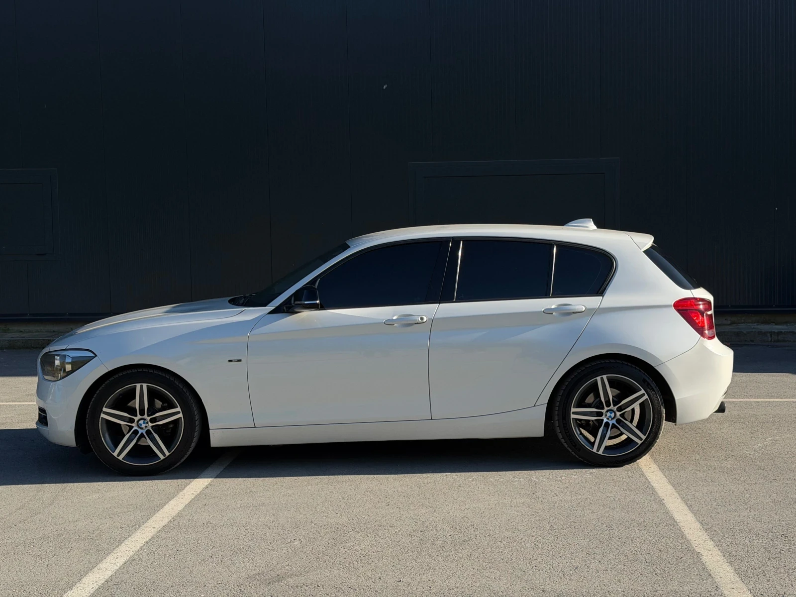 BMW 118, снимка 3 - Автомобили и джипове - 54371323