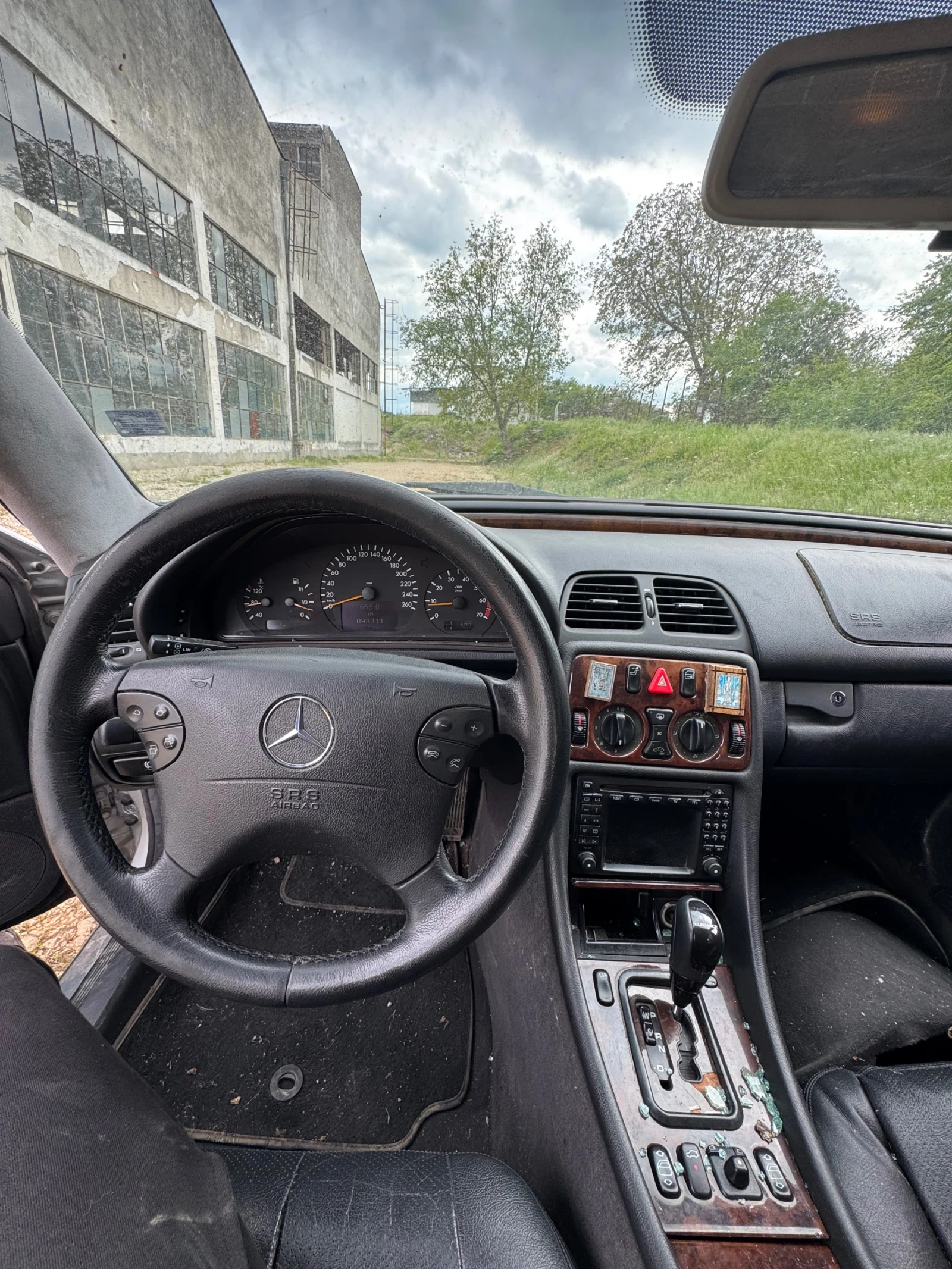 Mercedes-Benz CLK, снимка 7 - Автомобили и джипове - 54372268