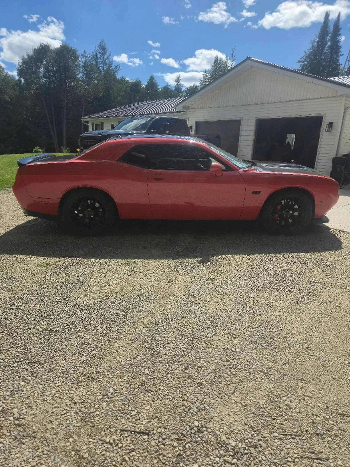 Dodge Challenger SRT 392 | CARFAX | БЕЗ ПЪРВОНАЧАЛНА ВНОСКА, снимка 4 - Автомобили и джипове - 54931740